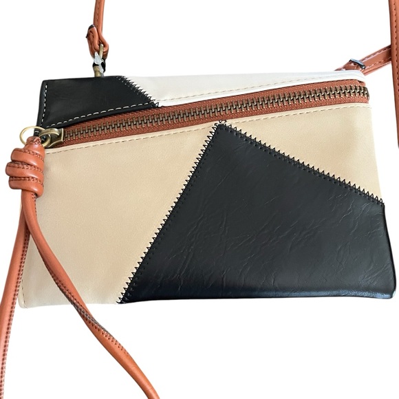 NWOT Universal Thread patchwork convertible wristlet crossbody bag tan black - Picture 3 of 14